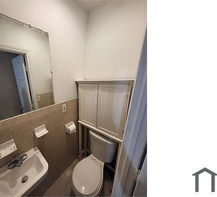 4th image of 945 E 220th St #2