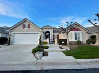 2132 W Rue Street Michel, Fresno, CA 93711