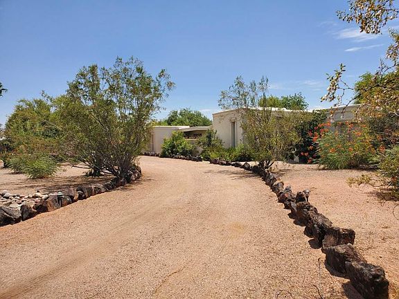 Large circle driveway