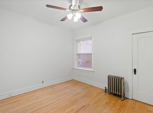 448 W Arlington Pl #2, Chicago, IL 60614