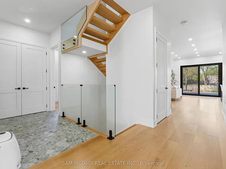 9 Earl St — Photo 34