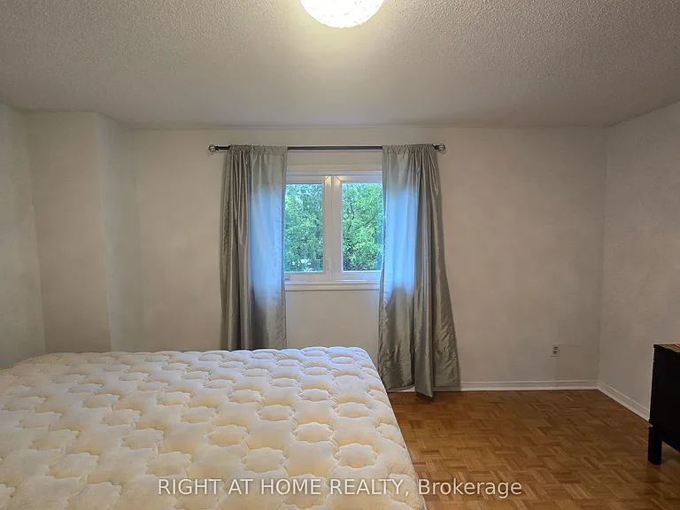 5 Constellation Cres — Photo 10