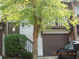332 Ozark Dr, Bolingbrook, IL 60440