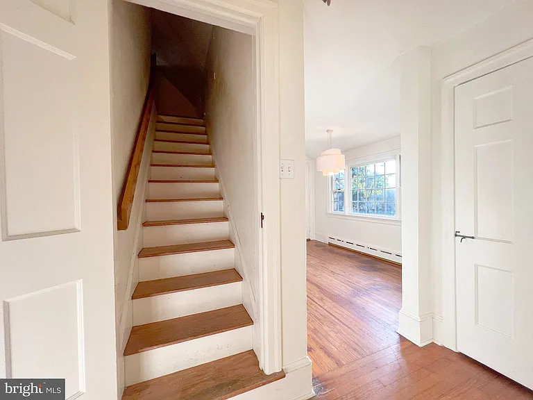 51 Elfman Dr — Photo 23