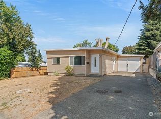 2312 NE 6th Pl, Renton, WA 98056