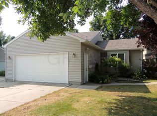 2579 11th Ave S, Grand Forks, ND 58201