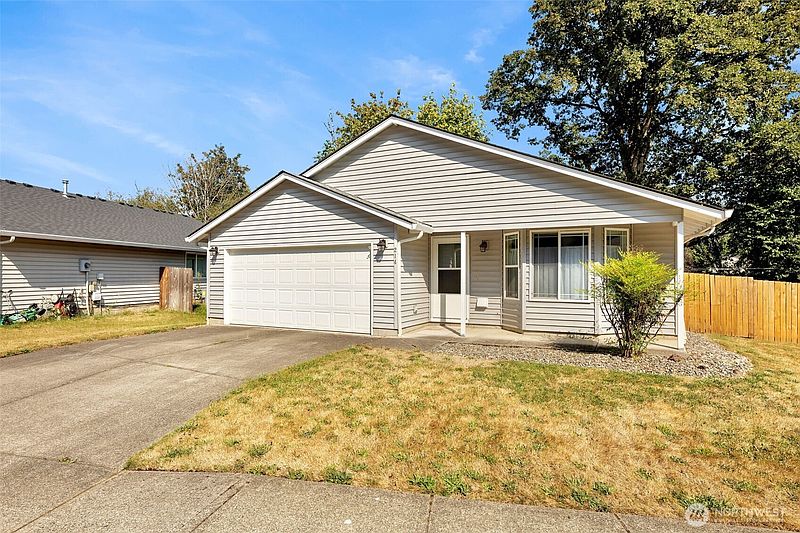 2nd image of 214 SE 11th Circle