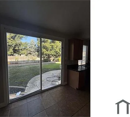 9471 Mourverde Ct — Photo 8