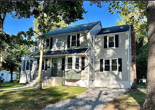 77 Locust Ave Photo 1