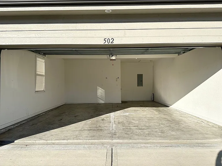 502 SE Maple Dr — Photo 17