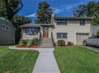 127 Predmore Ave, Colonia, NJ 07067