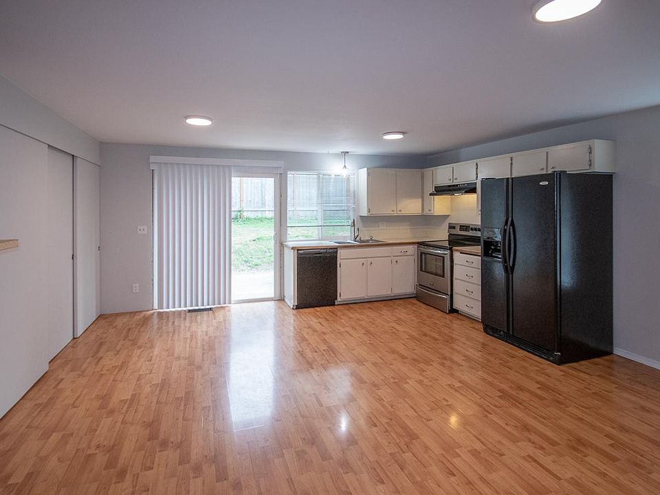 Large Kitchnen