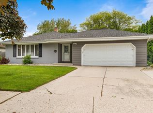 1912 Richmond Ave, Manitowoc, WI 54220