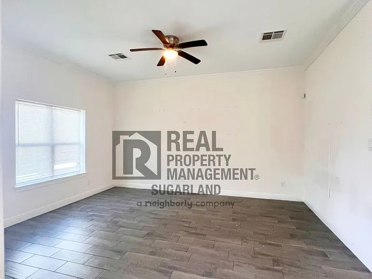 4810 Wilmington St — Photo 6