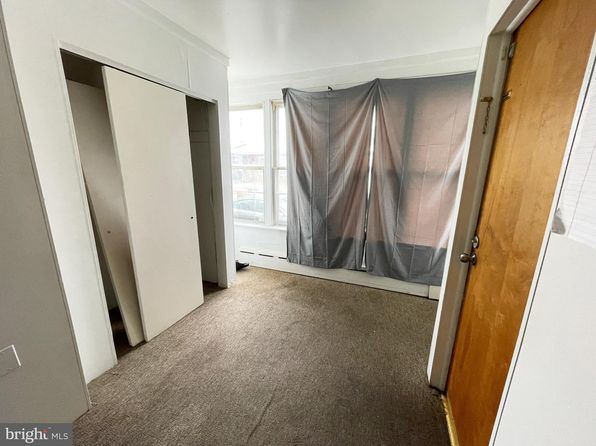 philadelphia-pennsylvania-2067578747 picture