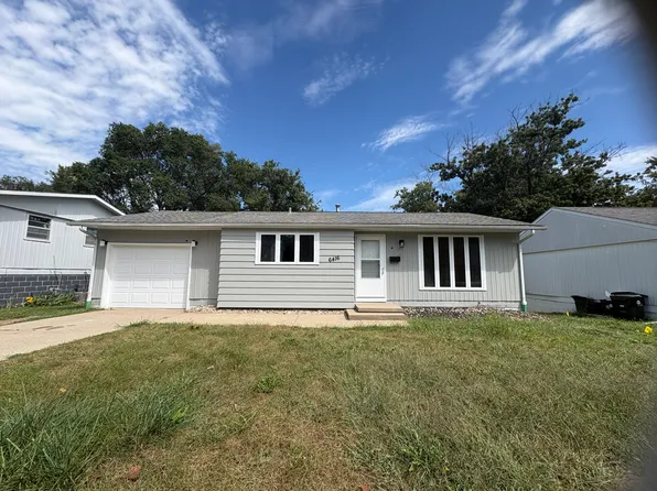 6416 N Upland Ter, Peoria, IL 61615