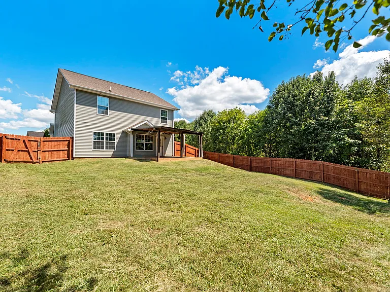 317 Wynberry Ct — Photo 26