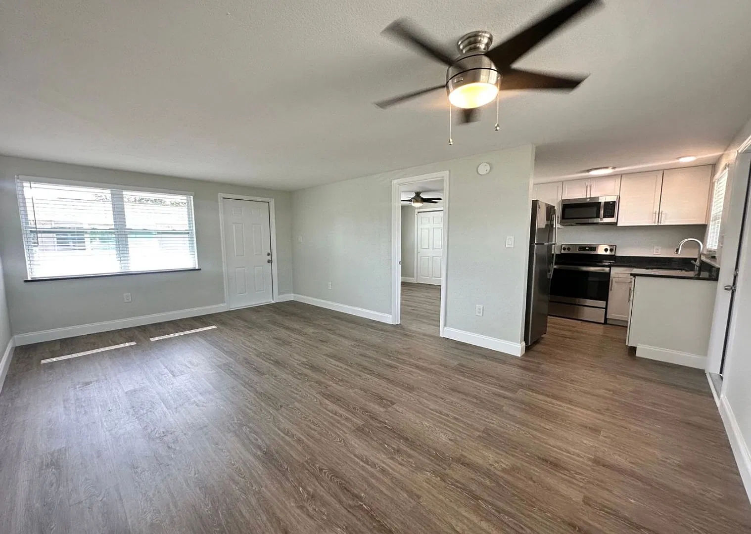 Lemon Bay Bungalows — Photo 4