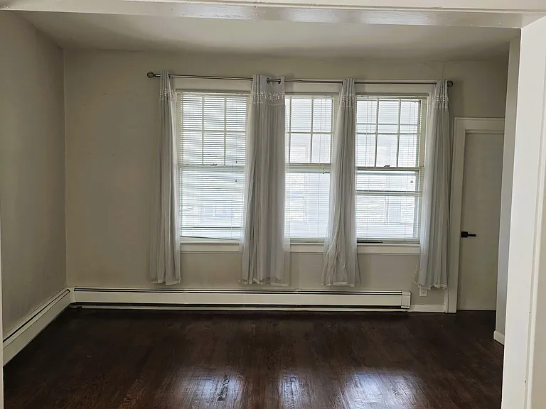 143 Main St #2 — Photo 3