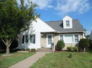 1415 N 4th St, Clinton, IA 52732