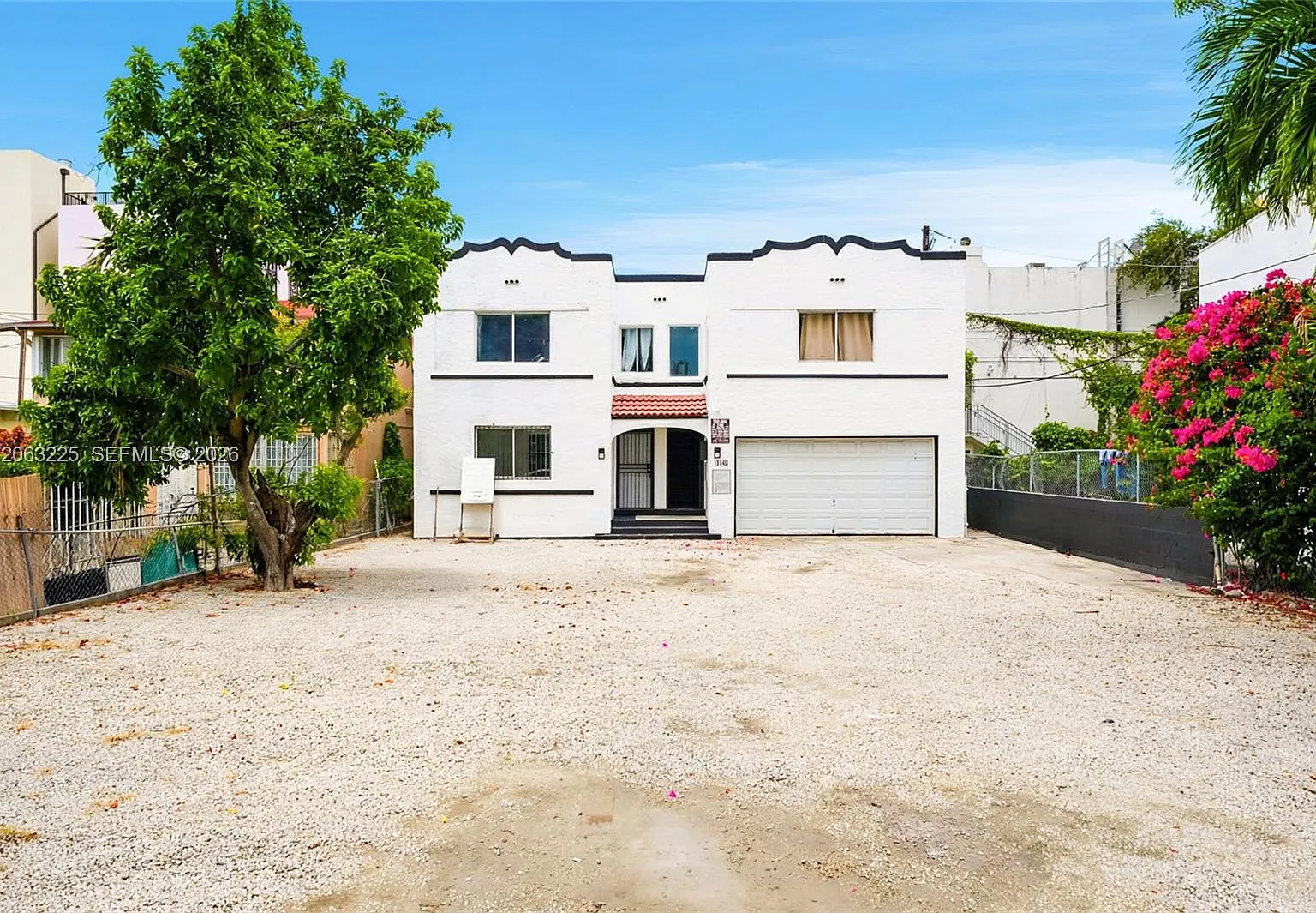 3 bed, $3,000 — Photo 1
