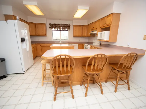 1620 Northern Heights Dr, Havre, MT 59501