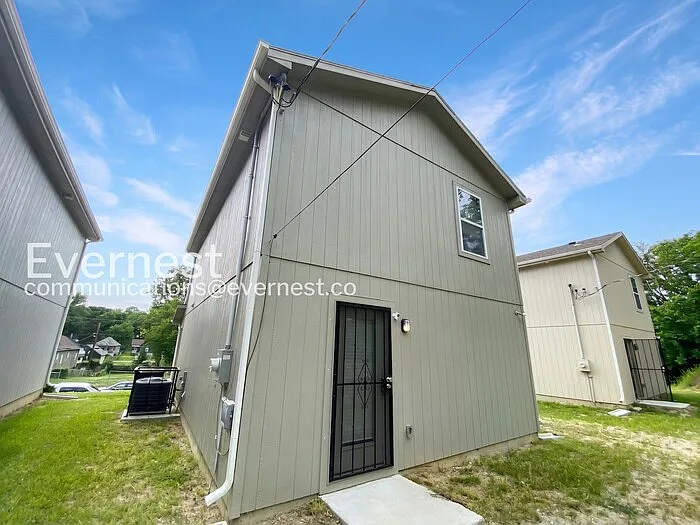 4107 Olive St — Photo 22