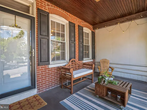 402 W 14th St, Wilmington, DE 19801