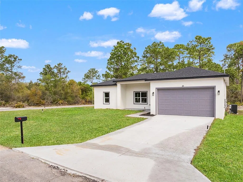 3 bed, 2.0 bath, 1448 sqft, $1,700 — Photo 2