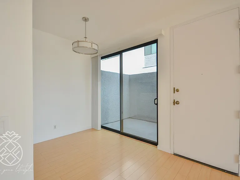 1727 Glendon Ave #104 — Photo 26