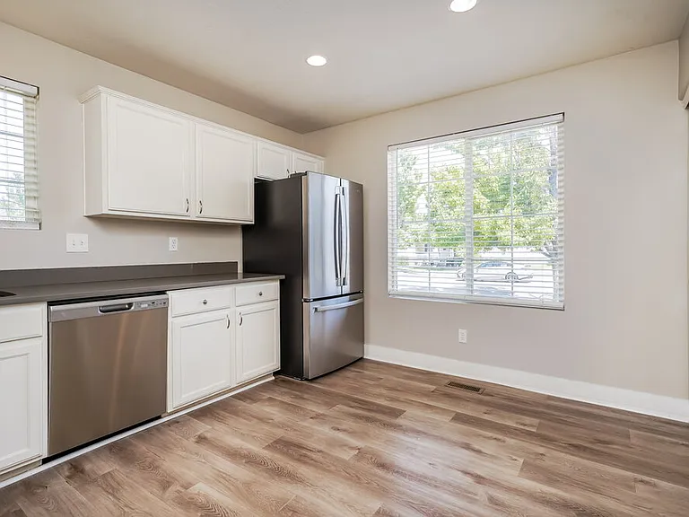 4053 W 5075 S — Photo 8