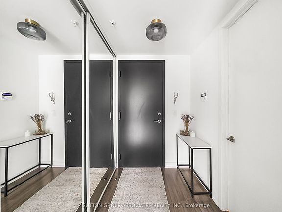 4th image of 377 Madison Ave #502