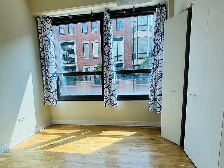 660 W Wayman St #204 — Photo 16