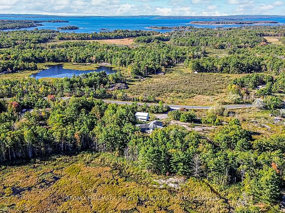 2nd image of 1564 Honey Harbour Rd