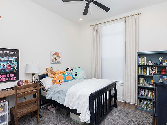 5th image of 10045 Clarks Ferry