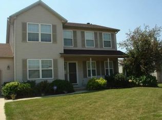 7 Joslin Ct, Bloomington, IL 61704