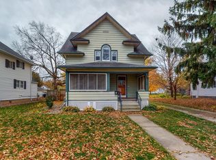 206 2nd St SW, Stewartville, MN 55976