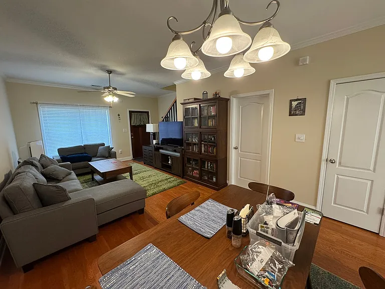 381 Whitehall Rd — Photo 5