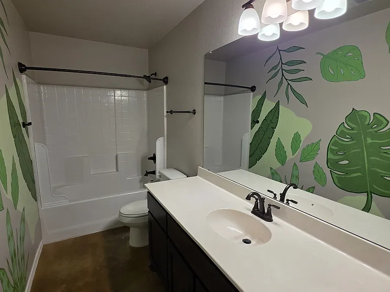Full Hall Bath