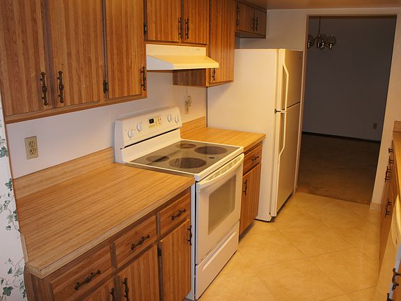 4th image of 1668 Burgandy St SE