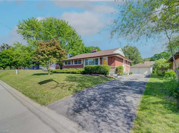 251 Union St E, Waterloo, ON N2J 1E3