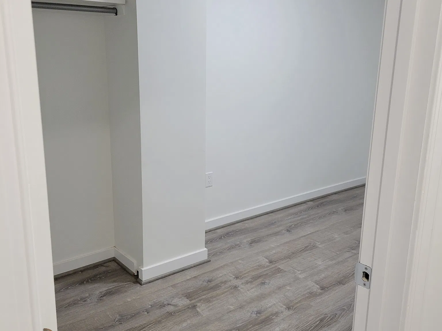 3 bed, 1080 sqft, $1,600 — Photo 2
