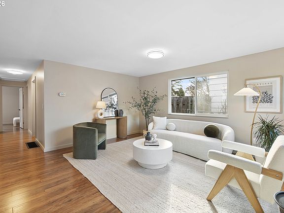 4th image of 5520 SE Reedway St