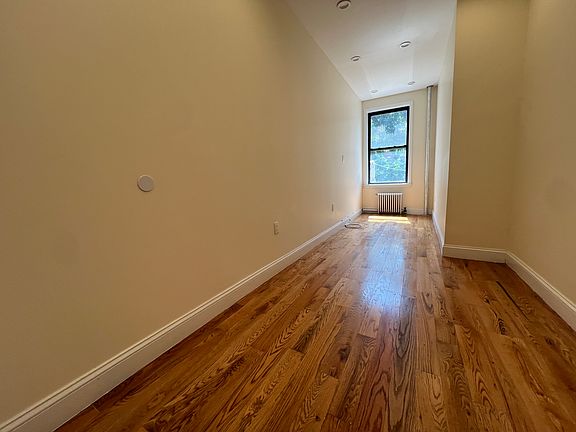 5th image of 637 Saint Marks Ave APT 3D