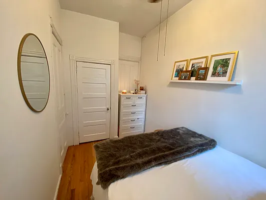 Rented by Aryeh Realty | media 10