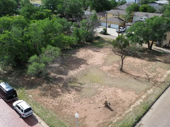 1904 16th St, Lubbock, TX 79401