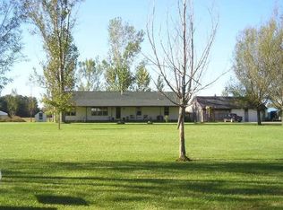 1620 Maple Grove Rd, Mount Orab, OH 45154