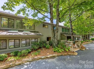 24 E Toxaway Shrs UNIT 20, Lake Toxaway, NC 28747