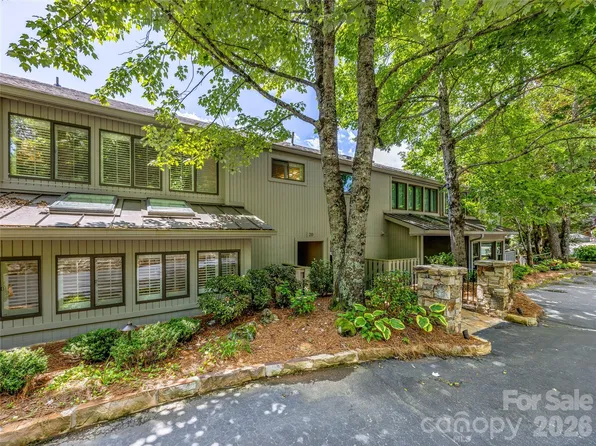 24 E Toxaway Shrs Unit 20, Lake Toxaway, NC 28747