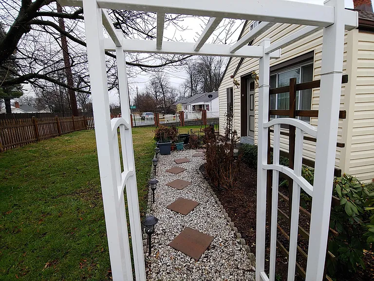 1243 E Randolph Rd — Photo 7